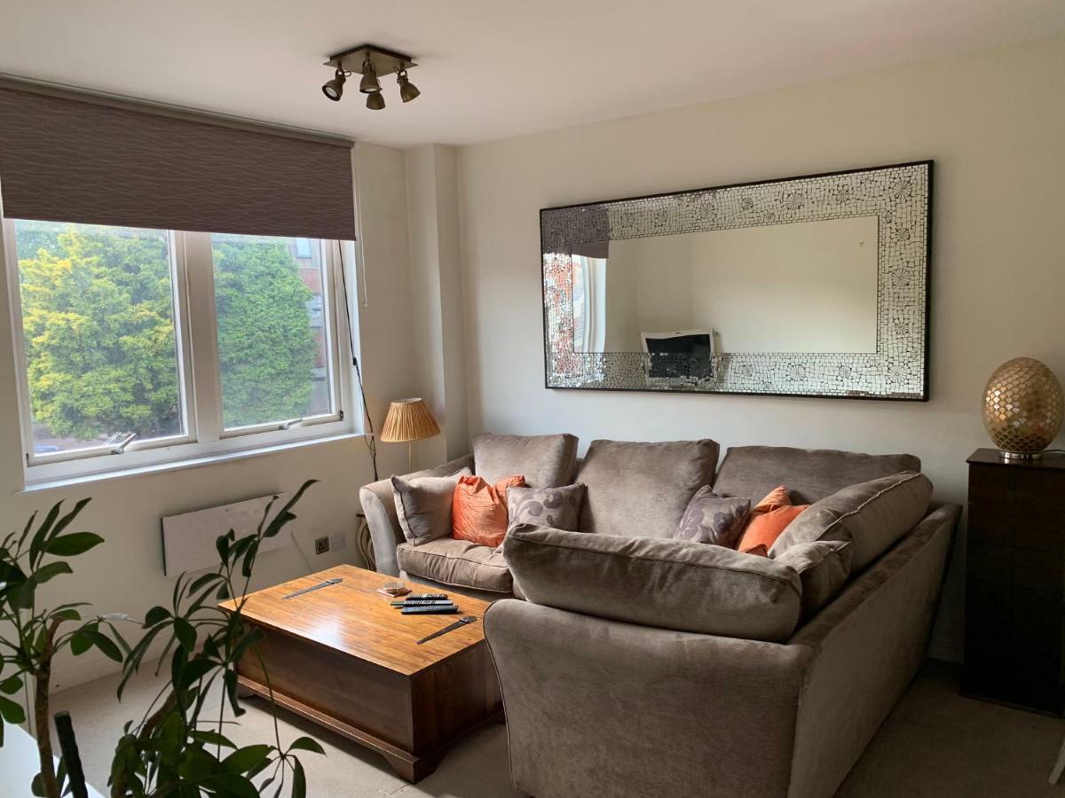 4 The Courtyard Central Windsor 2Br Εξωτερικό φωτογραφία